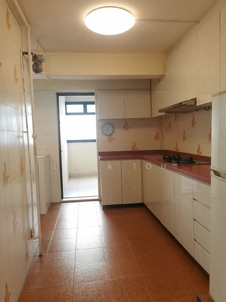 204 Toa Payoh North, 204 Toa Payoh North, 3 Bedrooms, 936 sqft, HDB Flat For Sale, by Linda Toh, 500146150 - Kitchen - PropertyGuru.com.sg