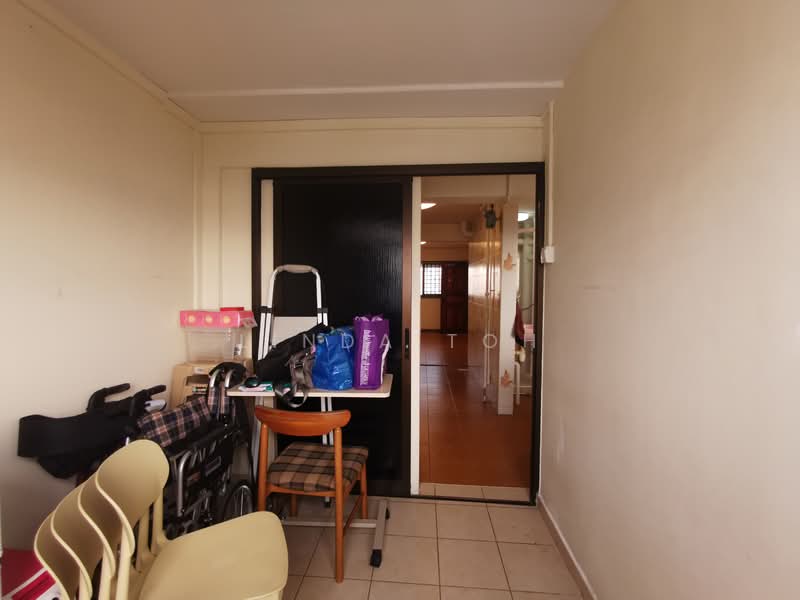 204 Toa Payoh North, 204 Toa Payoh North, 3 Bedrooms, 936 sqft, HDB Flat For Sale, by Linda Toh, 500146150 - Utility Room - PropertyGuru.com.sg
