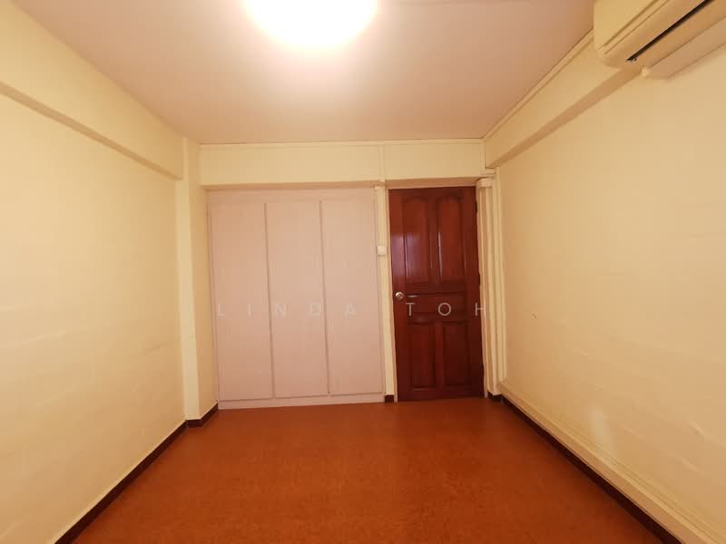 204 Toa Payoh North, 204 Toa Payoh North, 3 Bedrooms, 936 sqft, HDB Flat For Sale, by Linda Toh, 500146150 - Bedroom - PropertyGuru.com.sg
