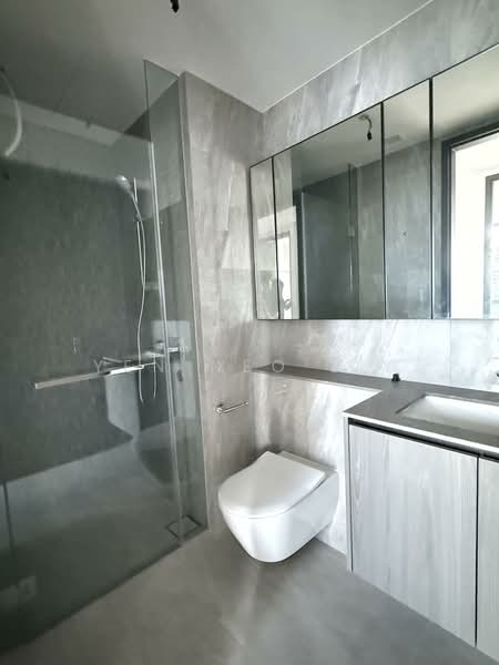 Piccadilly Grand, 3 Northumberland Road, 3 Bedrooms, 883 sqft, Condominium For Sale, by Yen Neo L Y, 500146152 - Common Bathroom - PropertyGuru.com.sg