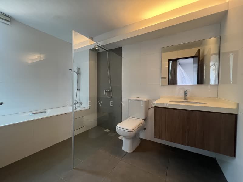 134 Watten Estate, 134 Watten Estate, 3 Bedrooms, 2,406 sqft, Condominium For Rent, by Steven Low, 500146157 - Bathroom - PropertyGuru.com.sg