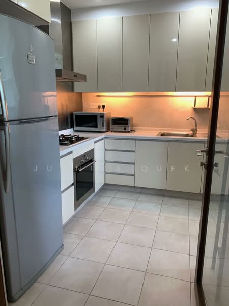 The Cornwall, 2 Cornwall Gardens, 2 Bedrooms, 1,044 sqft, Condominium For Rent, by Juanita Quek, 500146163 - Kitchen - PropertyGuru.com.sg