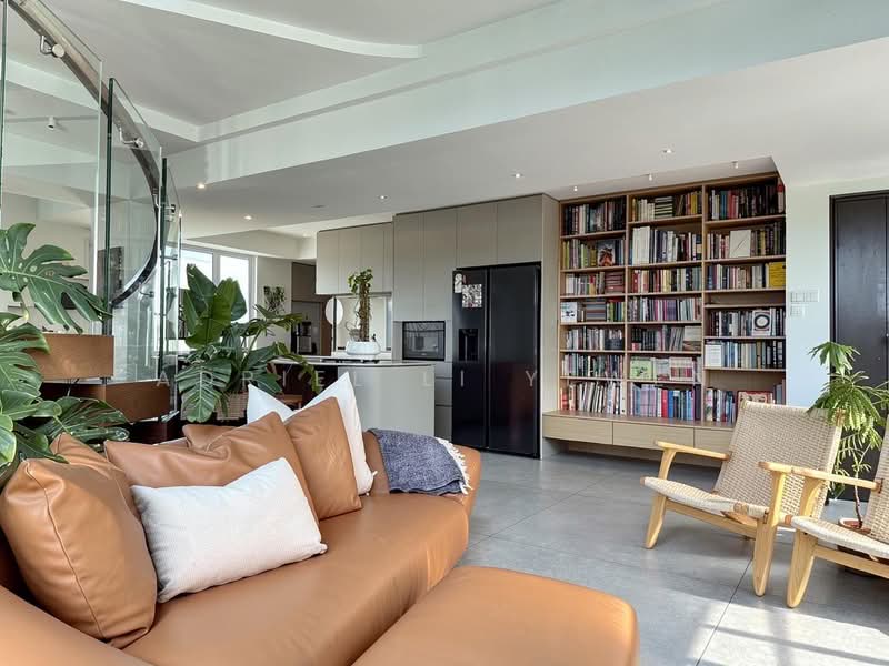 Aquarius By The Park, 1 Bedok Reservoir View, 4 Bedrooms, 2,099 sqft, Condominium For Sale, by Adriel Li Yewen, 500146189 - Living Room - PropertyGuru.com.sg