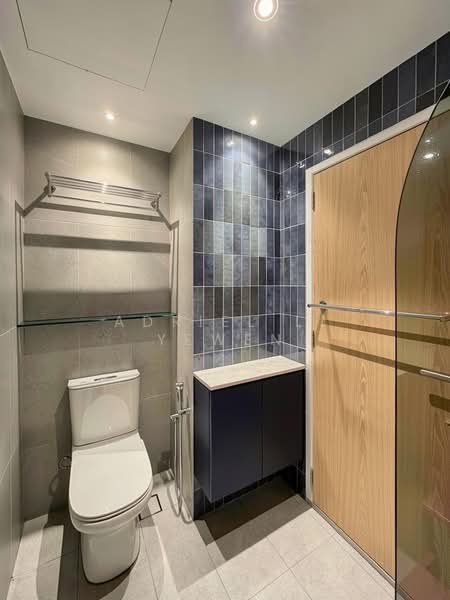 Aquarius By The Park, 1 Bedok Reservoir View, 4 Bedrooms, 2,099 sqft, Condominium For Sale, by Adriel Li Yewen, 500146189 - Bathroom - PropertyGuru.com.sg