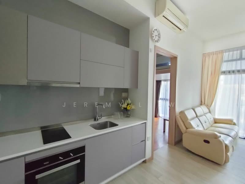 J Gateway, 2 Gateway Drive, 2 Bedrooms, 678 sqft, Condominium For Rent, by Jeremy Liew, 500146191 - Kitchen - PropertyGuru.com.sg