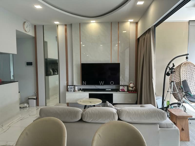 The Lilium, 31  How Sun Road, 4 Bedrooms, 1,356 sqft, Condominium For Sale, by Ryan Wong, 500146199 - Living Room - PropertyGuru.com.sg