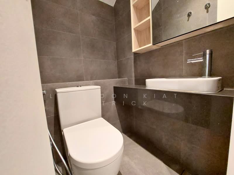 Five Nine, 59 Lorong K Telok Kurau, 3 Bedrooms, 1,292 sqft, Condominium For Sale, by Lim Soon Kiat Patrick, 500146201 - Bathroom - PropertyGuru.com.sg