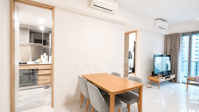Stars of Kovan, 982 Upper Serangoon Road, 2 Bedrooms, 743 sqft, Condominium For Sale, by Fiona Ong, 500146203 - Kitchen - PropertyGuru.com.sg