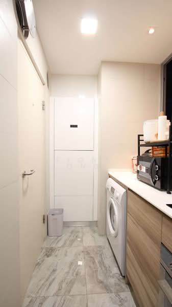 Stars of Kovan, 982 Upper Serangoon Road, 2 Bedrooms, 743 sqft, Condominium For Sale, by Fiona Ong, 500146203 - Kitchen - PropertyGuru.com.sg
