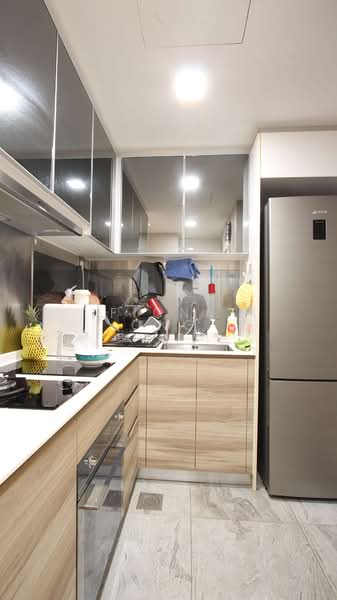 Stars of Kovan, 982 Upper Serangoon Road, 2 Bedrooms, 743 sqft, Condominium For Sale, by Fiona Ong, 500146203 - Kitchen - PropertyGuru.com.sg