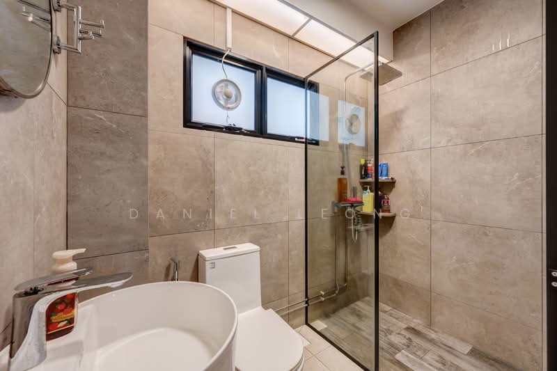 500 Pasir Ris Street 52, 500 Pasir Ris Street 52, 4 Bedrooms, 1,561 sqft, HDB Flat For Sale, by Daniel Leong, 500146208 - Bathroom - PropertyGuru.com.sg