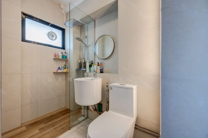 500 Pasir Ris Street 52, 500 Pasir Ris Street 52, 4 Bedrooms, 1,561 sqft, HDB Flat For Sale, by Daniel Leong, 500146208 - Bathroom - PropertyGuru.com.sg