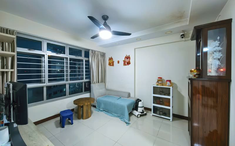 512A Yishun Street 51, 512A Yishun Street 51, 3 Bedrooms, 1,001 sqft, HDB Flat For Sale, by Eleen Seah, 500146218 - Living Room - PropertyGuru.com.sg
