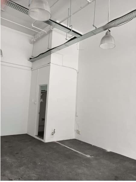 Trivex, 8 Burn Road, 1,604 sqft, Light Industrial (B1) For Rent, by Karen Kok, 500146239 - Interior - CommercialGuru.com.sg