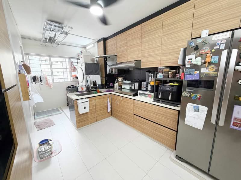 137 Lorong Ah Soo, 137 Lorong Ah Soo, 3 Bedrooms, 1,141 sqft, HDB Flat For Sale, by Jovyn Gan, 500146253 - Kitchen - PropertyGuru.com.sg