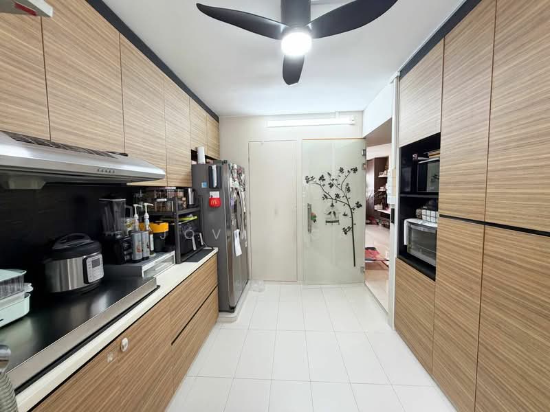 137 Lorong Ah Soo, 137 Lorong Ah Soo, 3 Bedrooms, 1,141 sqft, HDB Flat For Sale, by Jovyn Gan, 500146253 - Kitchen - PropertyGuru.com.sg