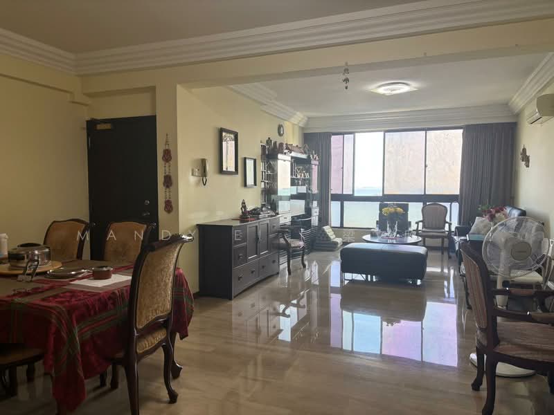 Amber Point, 1 Amber Road, 3 Bedrooms, 1,690 sqft, Condominium For Sale, by Mandy Ei ( 梁文欣 ), 500146260 - Living Room - PropertyGuru.com.sg