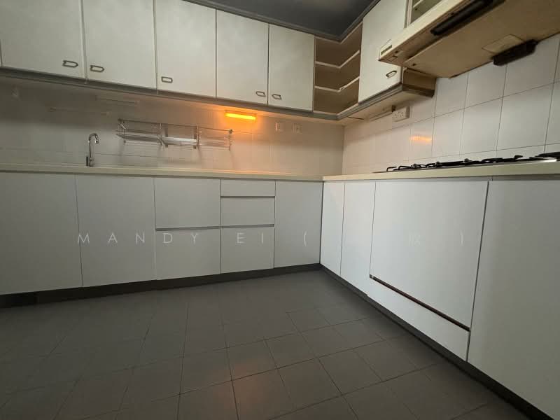 Amber Point, 1 Amber Road, 3 Bedrooms, 1,690 sqft, Condominium For Sale, by Mandy Ei ( 梁文欣 ), 500146260 - Kitchen - PropertyGuru.com.sg