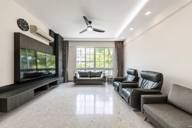 Eastwood Green, 10 Eastwood Road, 3 Bedrooms, 1,173 sqft, Condominium For Sale, by Kelly Tan, 500146263 - Living Room - PropertyGuru.com.sg