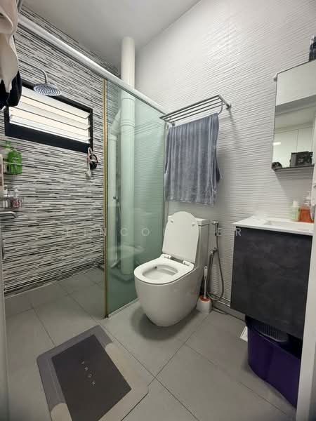 228C Compassvale Walk, 228C Compassvale Walk, 3 Bedrooms, 1,240 sqft, HDB Flat For Sale, by Lincoln Er, 500146264 - Bathroom - PropertyGuru.com.sg