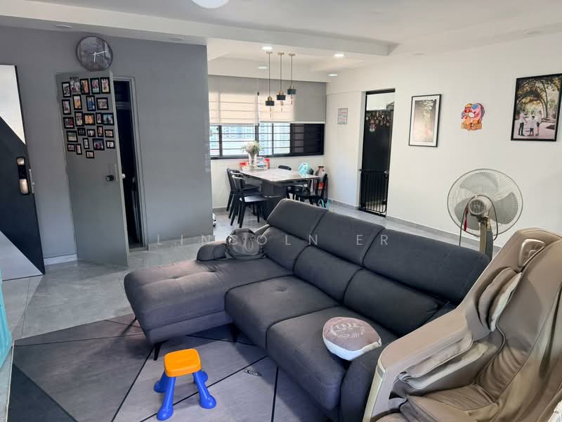 228C Compassvale Walk, 228C Compassvale Walk, 3 Bedrooms, 1,240 sqft, HDB Flat For Sale, by Lincoln Er, 500146264 - Living Room - PropertyGuru.com.sg