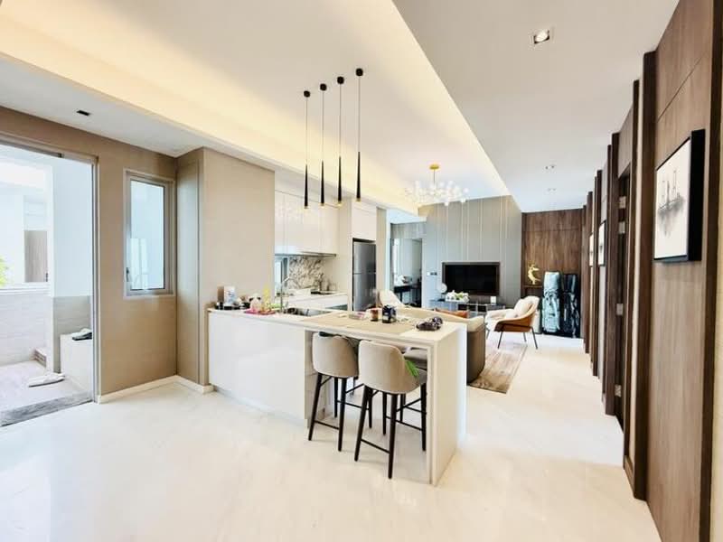 Queens Peak, 1 Dundee Road, 5 Bedrooms, 4,715 sqft, Condominium For Sale, by Lydia Shi, 500146265 - Kitchen - PropertyGuru.com.sg