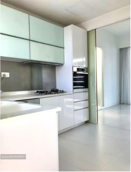 Cairnhill Residences, 31 Cairnhill Circle, 2 Bedrooms, 904 sqft, Apartment For Rent, by Eva Qiu, 500146275 - Kitchen - PropertyGuru.com.sg