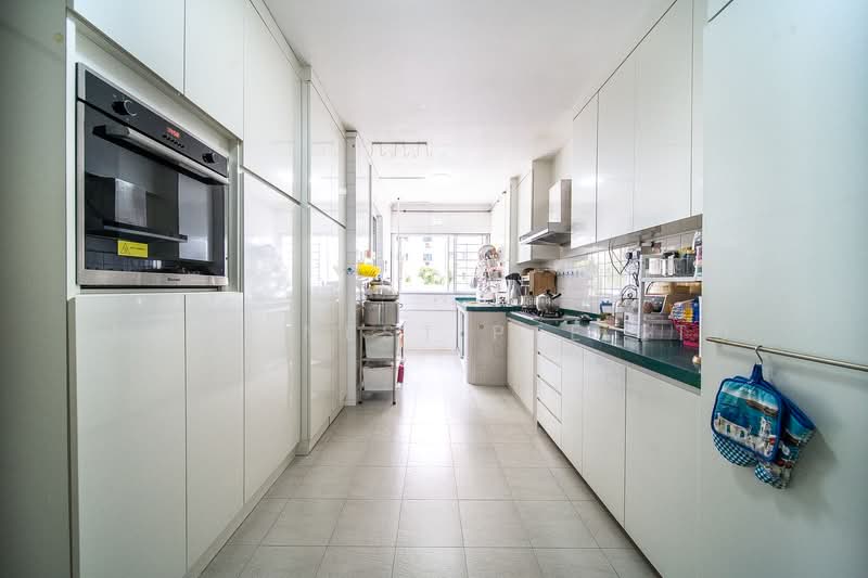 162 Tampines Street 12, 162 Tampines Street 12, 3 Bedrooms, 1,432 sqft, HDB Flat For Sale, by CHIA HOE YIN, 500146279 - Kitchen - PropertyGuru.com.sg