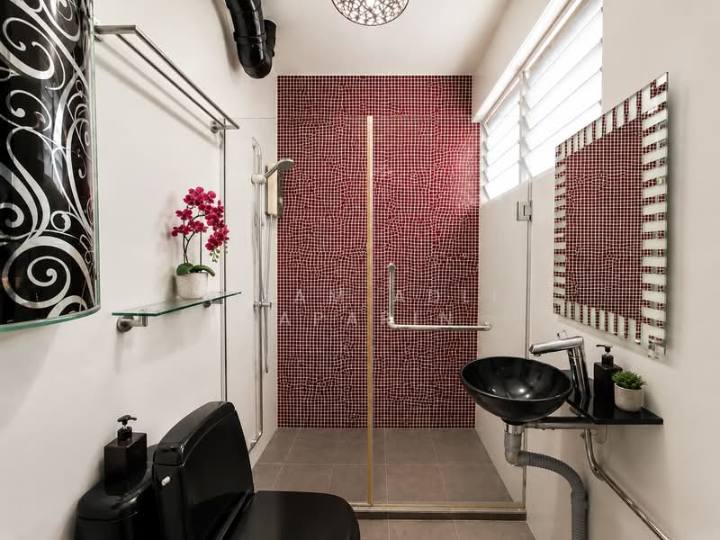 454 Tampines Street 42, 454 Tampines Street 42, 4 Bedrooms, 1,615 sqft, HDB Flat For Sale, by Nizam Adli Saparin, 500146283 - Master Bathroom - PropertyGuru.com.sg
