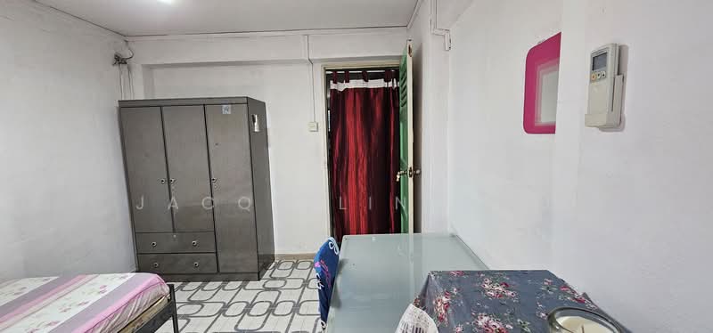 222 Lorong 8 Toa Payoh, 222 Lorong 8 Toa Payoh, Room Rental, 100 sqft, HDB Flat For Rent, by Jacqueline Lee, 500146297 - Bedroom - PropertyGuru.com.sg