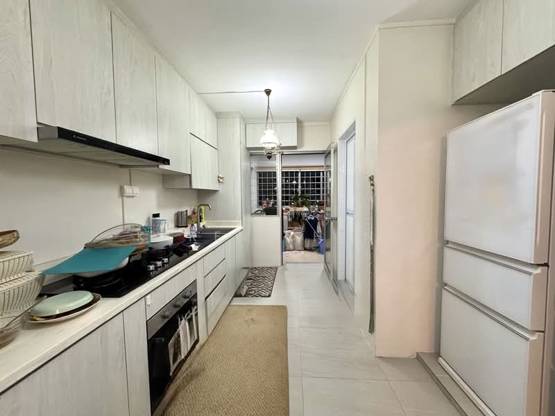 764 Choa Chu Kang North 5, 764 Choa Chu Kang North 5, 4 Bedrooms, 1,550 sqft, HDB Flat For Sale, by Karen Cheng, 500146304 - Kitchen - PropertyGuru.com.sg