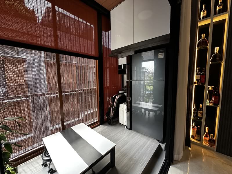 Daintree Residence, 11D Toh Tuck Road, 3 Bedrooms, 1,206 sqft, Condominium For Sale, by Lilin Ong, 500146306 - Balcony - PropertyGuru.com.sg