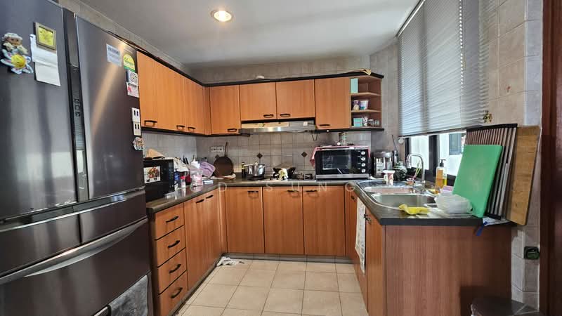 Urgent Sale Paya Lebar MRT Sims Ave 3+1 Bed 3 Bath High Floor Unblocked, , 3 Bedrooms, 1,249 sqft, Condominium For Sale, by CD Sung, 500146313 - Kitchen - PropertyGuru.com.sg