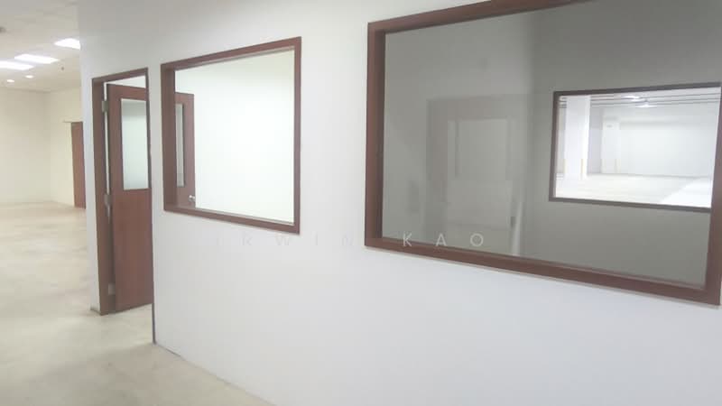 Odc Distri Centre, 30 Toh Guan Road, 39,386 sqft, Warehouse For Rent, by Irwin Kao, 500146317 - Interior - CommercialGuru.com.sg