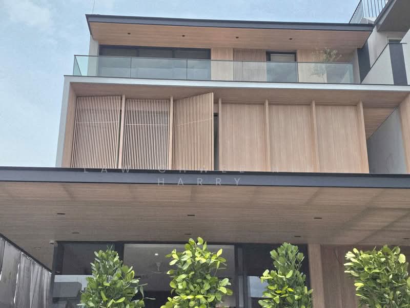 Thomson Ridge Semi-Detached, Thomson Ridge, 7 Bedrooms, 4,412 sqft, Semi-Detached House For Rent, by Law Chwee Hin Harry, 500146336 - Facade - PropertyGuru.com.sg
