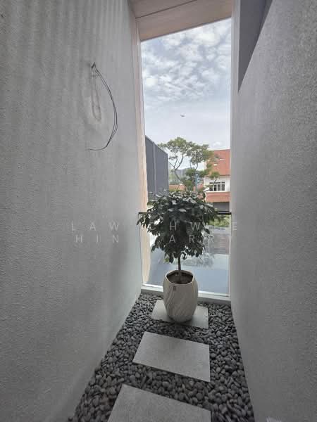 Thomson Ridge Semi-Detached, Thomson Ridge, 7 Bedrooms, 4,412 sqft, Semi-Detached House For Rent, by Law Chwee Hin Harry, 500146336 - Sanctum - PropertyGuru.com.sg