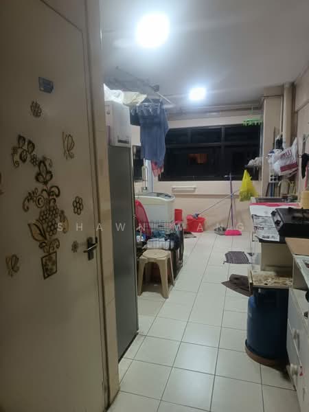 301 Ubi Avenue 1, 301 Ubi Avenue 1, 2 Bedrooms, 673 sqft, HDB Flat For Sale, by Shawn Wang, 500146338 - Kitchen - PropertyGuru.com.sg