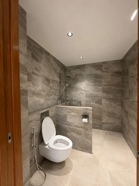 Dempsey Hill, , 4 Bedrooms, 6,188 sqft, Good Class Bungalow For Rent, by Bob Hum, 500146357 - Bathroom - PropertyGuru.com.sg
