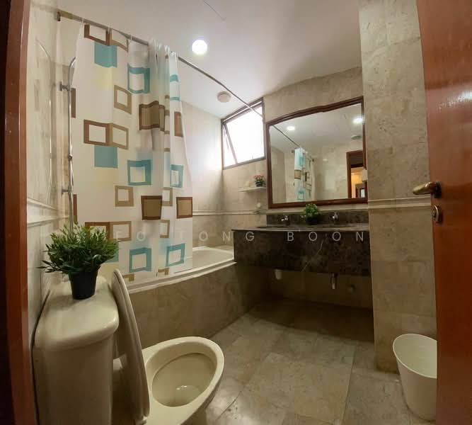 Parc Oasis, 39 Jurong East Avenue 1, 3 Bedrooms, 1,228 sqft, Condominium For Sale, by Yeo Tong Boon, 500146361 - Bathroom - PropertyGuru.com.sg