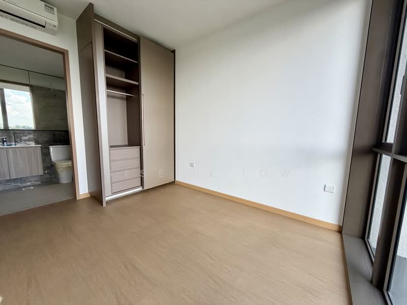 The Botany at Dairy Farm, 3 Dairy Farm Walk, 3 Bedrooms, 883 sqft, Condominium For Sale, by Giselle Low, 500146364 - Master bedroom - PropertyGuru.com.sg
