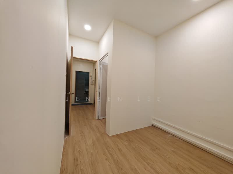 Interlocal Centre, 100G Pasir Panjang Road, Buona Vista / West Coast / Clementi New Town, 1,726 sqft, Light Industrial (B1) For Rent, by Jensen Lee, 500146365 - Interior - CommercialGuru.com.sg