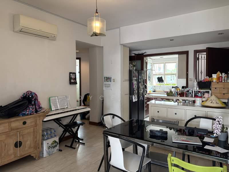 Hillington Green, 47 Hillview Avenue, 3 Bedrooms, 1,356 sqft, Condominium For Rent, by Joyce Tan, 500146368 - Living Room & Dry Kitchen - PropertyGuru.com.sg