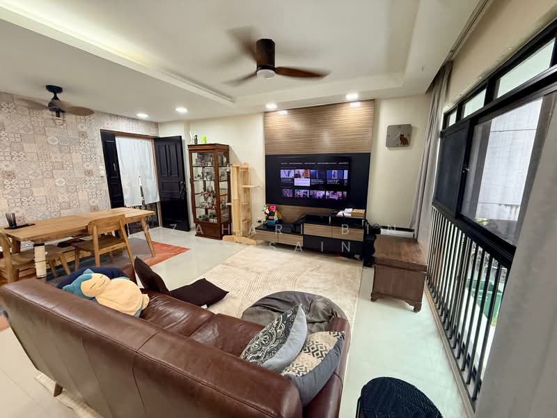 322C Anchorvale Drive, 322C Anchorvale Drive, 3 Bedrooms, 980 sqft, HDB Flat For Sale, by Azahari Bin Hussain, 500146376 - Living Room - PropertyGuru.com.sg