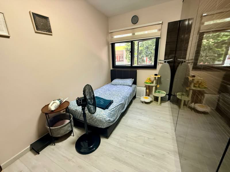 322C Anchorvale Drive, 322C Anchorvale Drive, 3 Bedrooms, 980 sqft, HDB Flat For Sale, by Azahari Bin Hussain, 500146376 - Bedroom - PropertyGuru.com.sg