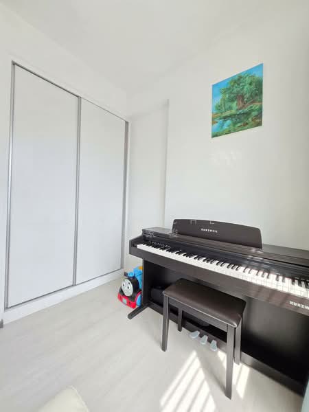 Watercolours, 35 Pasir Ris Link, 4 Bedrooms, 1,873 sqft, Executive Condominium For Sale, by Kelvin Cheng 郑家俊, 500146383 - Interior - PropertyGuru.com.sg