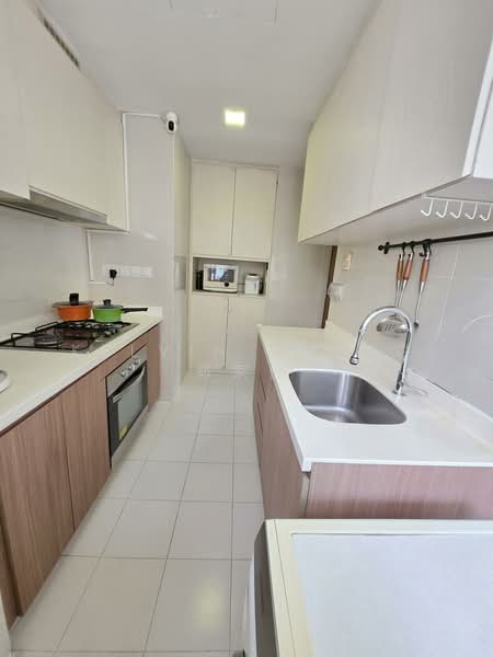 Watercolours, 35 Pasir Ris Link, 4 Bedrooms, 1,873 sqft, Executive Condominium For Sale, by Kelvin Cheng 郑家俊, 500146383 - Kitchen - PropertyGuru.com.sg