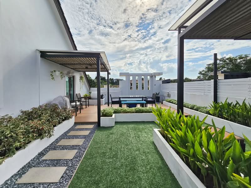 The Trevose, 60 Trevose Crescent, 4 Bedrooms, 3,358 sqft, Condominium For Sale, by Cleris Teo, 500146393 - Roof Terrace - PropertyGuru.com.sg
