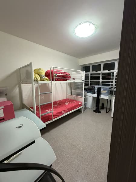 18D Holland Drive, 18D Holland Drive, 3 Bedrooms, 990 sqft, HDB Flat For Sale, by Christopher Yap, 500146395 - Bedroom - PropertyGuru.com.sg