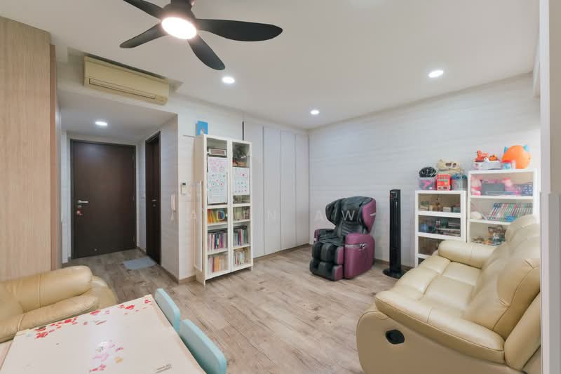 Riverparc Residence, 90 Punggol Drive, 3 Bedrooms, 1,227 sqft, Executive Condominium For Sale, by Aden Aw, 500146403 - Living Room - PropertyGuru.com.sg