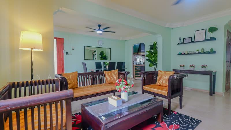 667 Choa Chu Kang Crescent, 667 Choa Chu Kang Crescent, 3 Bedrooms, 1,109 sqft, HDB Flat For Sale, by Nadiyah Kamsani, 500146416 - Living Room - PropertyGuru.com.sg